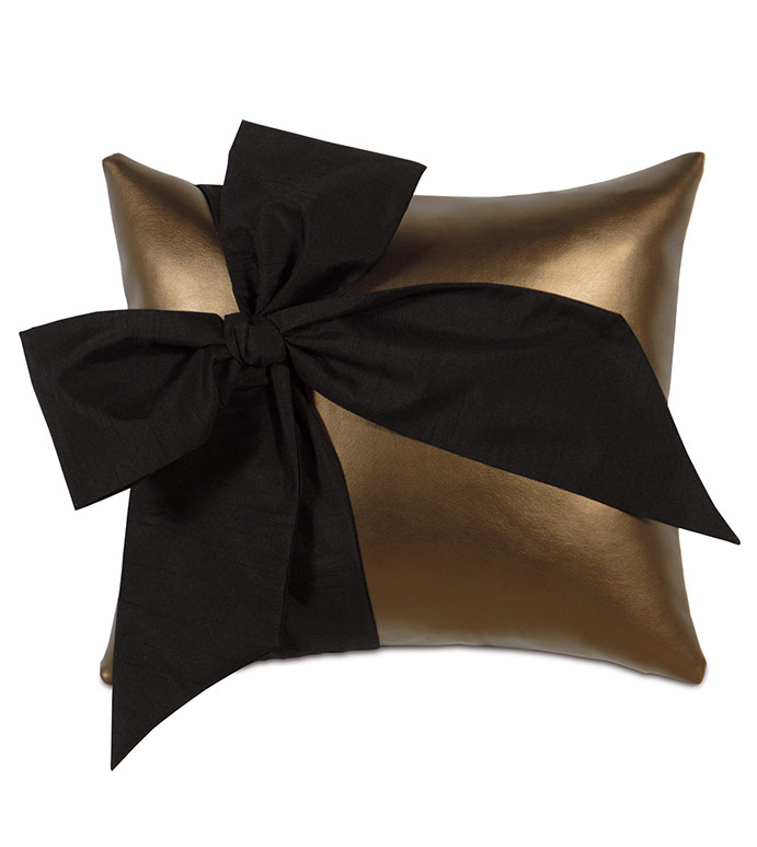 Belle Pillow A (Klein Bronze)