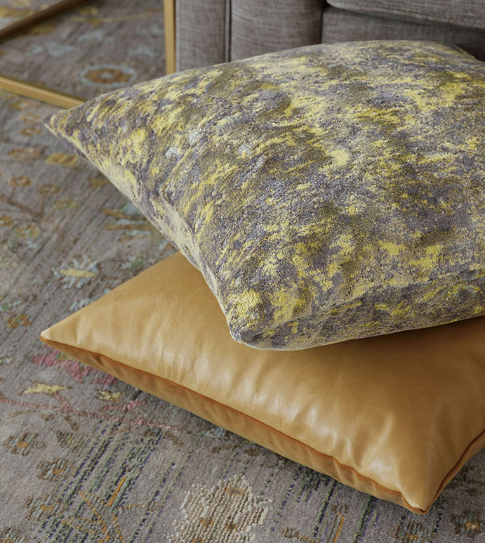 Byzantine Velvet Decorative Pillow In Amethyst