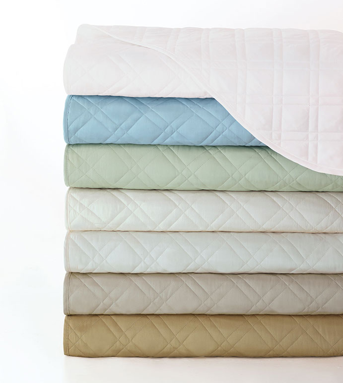 Coperta Diamond Quilted Coverlet in Ivory