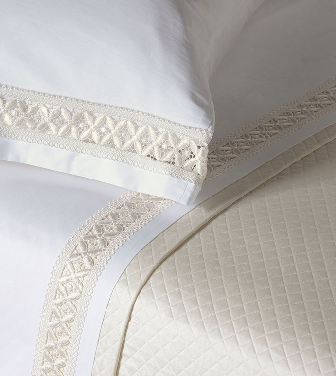 Matera Pique Coverlet in Ivory