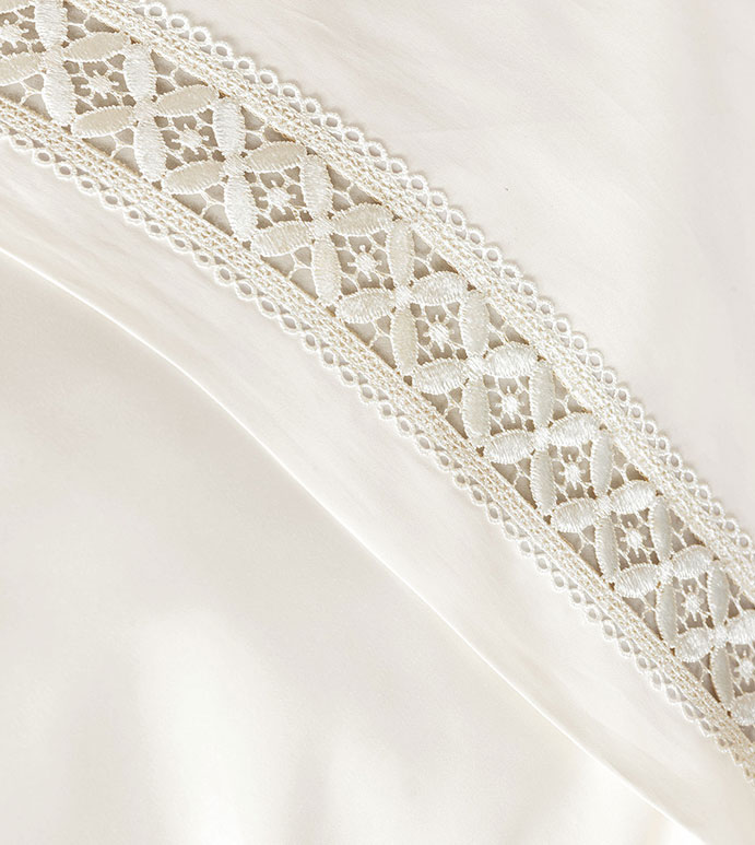Juliet Lace Duvet Cover in Ivory/Ivory