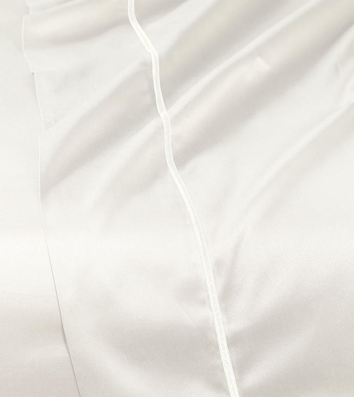 Linea Velvet Ribbon Flat Sheet In Ivory & White