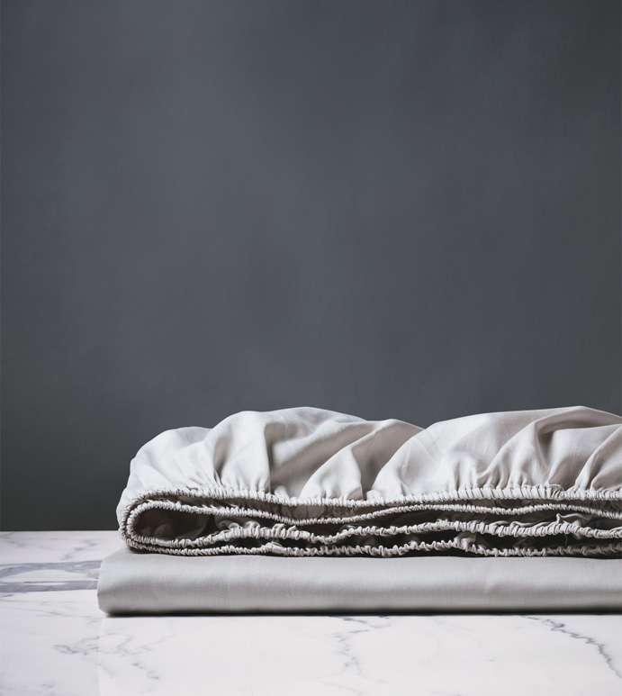 Deluca Sateen Fitted Sheet in Silver