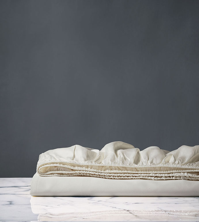 Lusso Sateen Fitted Sheet in Ivory