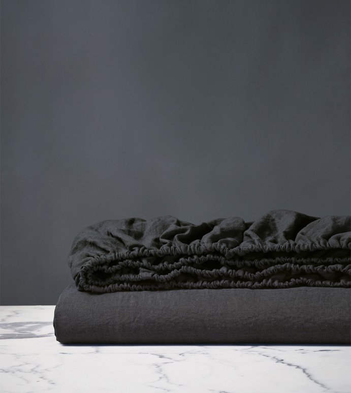 Shiloh Linen Fitted Sheet in Charcoal