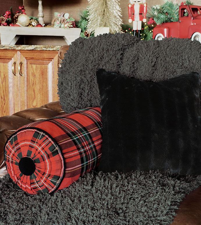 Tannenbaum Fur Decorative Pillow